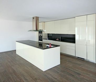 Attika-Wohnung mit Cheminée und grosser Terrasse ,187m² - Photo 5