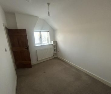 2 bedroom cottage to rent - Photo 3