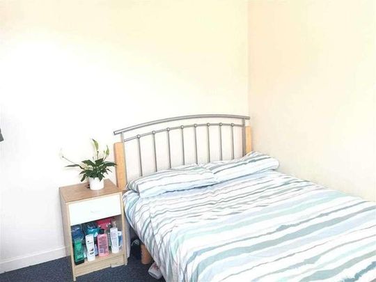 Hollow Lane, Canterbury, CT1 - Photo 1