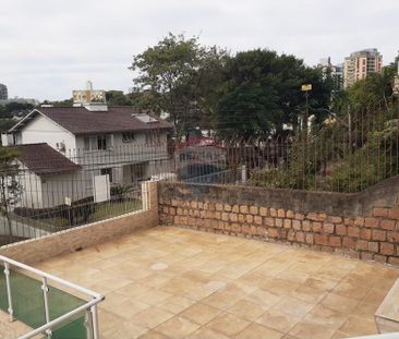 Casa com 4 quartos e alto padrão para alugar – Boa Vista, Porto Alegre - Foto 3