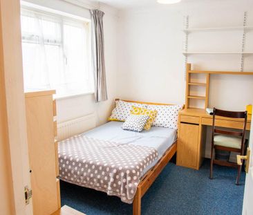 6 bedroom house to rent - Photo 3