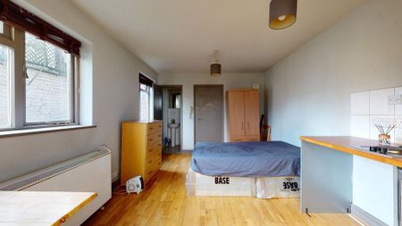 Studio to rent - Photo 4