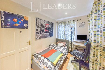 3 bedroom maisonette to rent The Ridgeway, St. Albans, AL4 - Photo 4