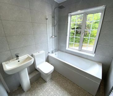 2 Bedroom End Terrace To Let - Photo 4