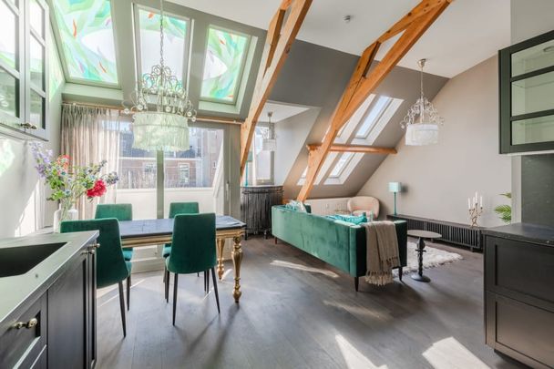 P.C. Hooftstraat | One Bed | Third Floor - Photo 1