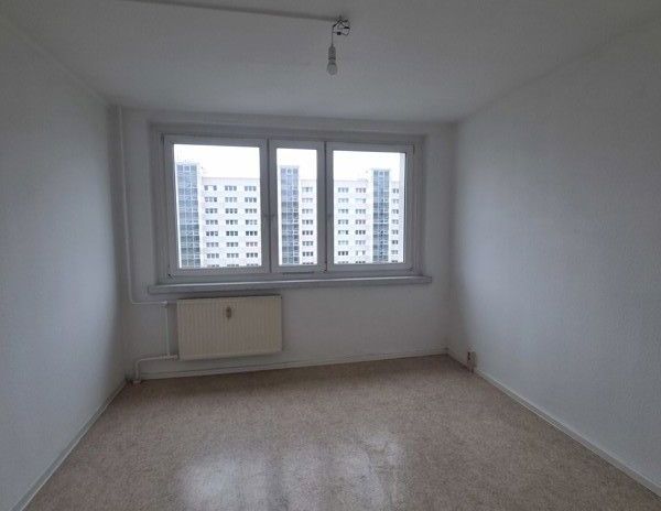 Schöne 2-Zimmerwohnung mit Balkon und Aufzug - Photo 1