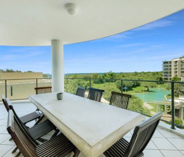 Fully Furnished Beachfront Apartment - Photo 6