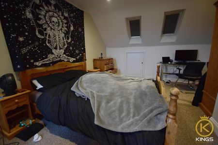 6 bedroom semi-detached house to rent - Photo 5