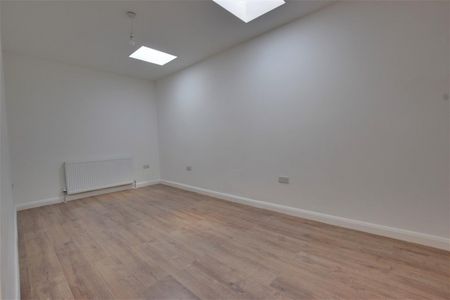 Whippendell Road, Watford - Photo 2