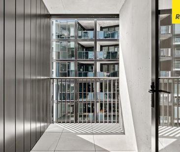 Perfect Apartment Living in WOVA - Photo 2