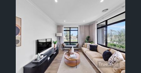 For Rent - $560 per week ($2433 per Month) - Photo 2