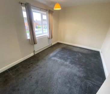 2 bedroom house - semi-detached to rent - Photo 5