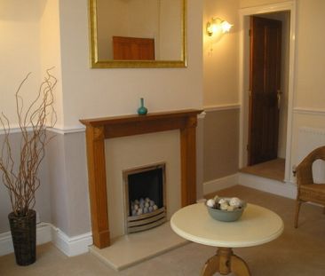 20, Hatrell Street,Newcastle-under-Lyme, ST5 1LX. - Photo 2