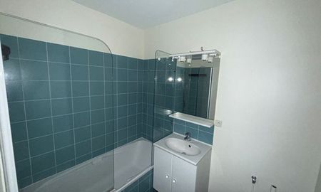 Location Appartement 4 pièces LIMOGES (87000) - Photo 3