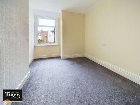 Clevedon Road, Blackpool, FY1 - Photo 4