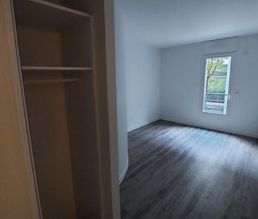 location Appartement T4 DE 91.4m² À PARIS - Photo 4