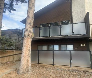 Modern 3-Bedroom, Main floor Suite - Near Foothills and Children's Hospital — 3 Bedrooms Main Floor - Photo 1