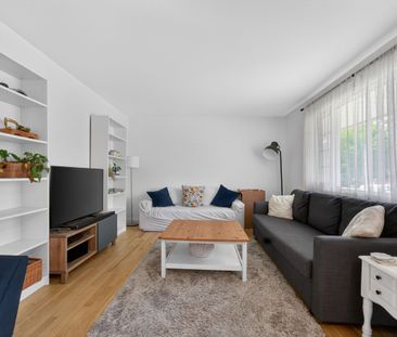 For Lease - 2548 Hanlon Avenue, Britannia Heights - Queensway Terra... - Photo 2