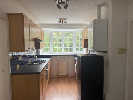 2 bedroom maisonette to rent - Photo 3