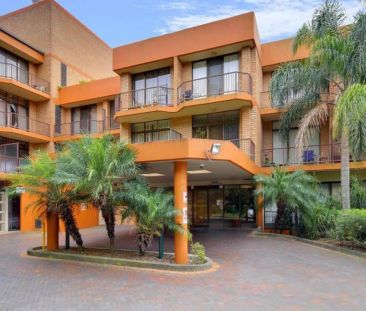 Well Maintained Studio in Prime Location - Photo 4