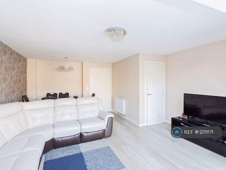 3 bedroom terraced house to rent - Photo 3