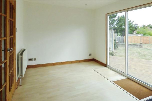 4 bedroom semi-detached house to rent - Photo 1