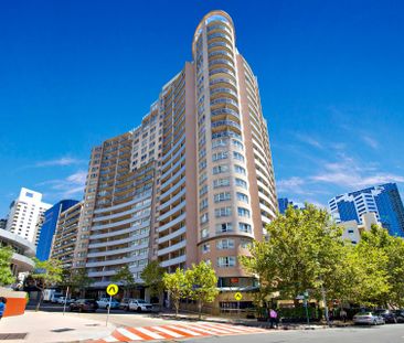 Modern Apartment with District Views &ast;&ast; Available 04&sol;11... - Photo 2