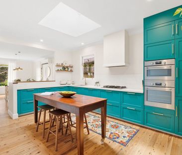 Tranquil Beachside Cottage of Family Luxury - Photo 6