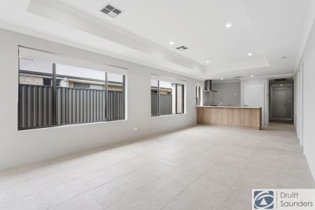 Brand New 5x2 Family Home - Henley Brook - Photo 5
