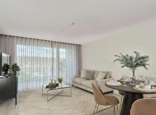 The Edge Apartments, Chigwell, IG7 - Photo 1