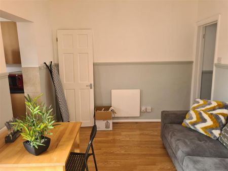 2 bedroom house to rent - Photo 2