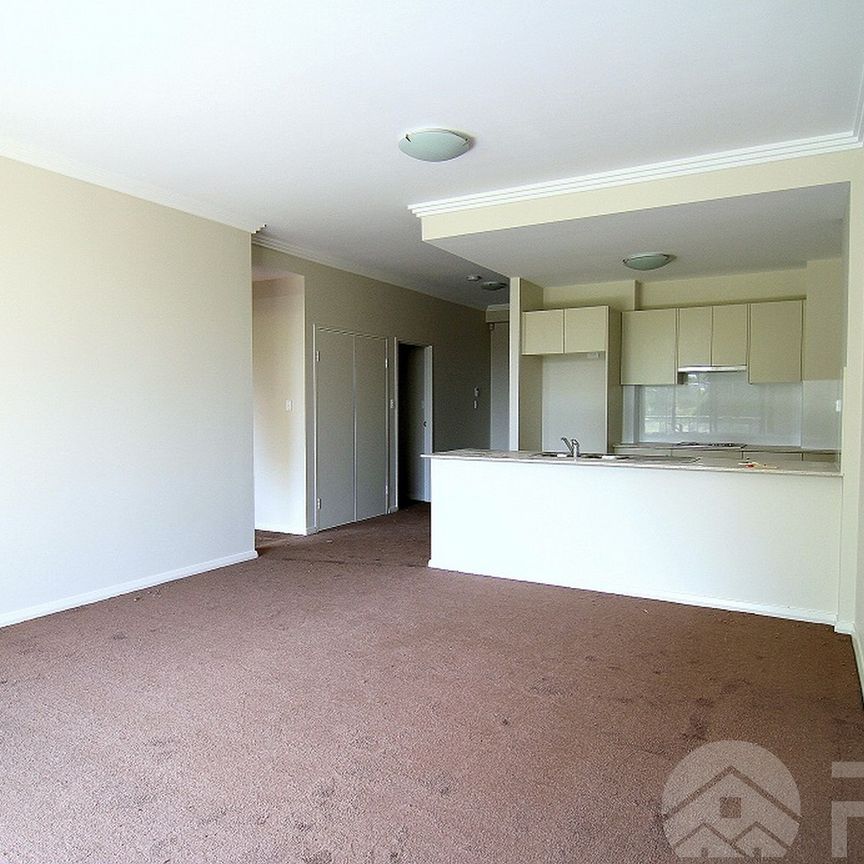 "Stylish Parkside Living: Modern 2-Bedroom Apartment in Westmead for Just $620/Week!" - Photo 1