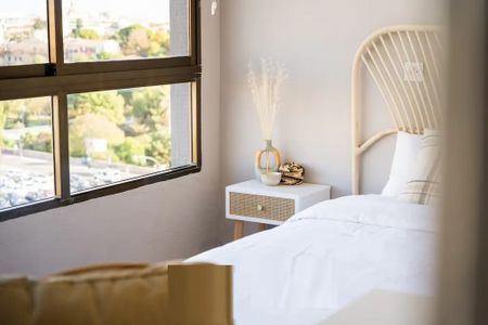 Avenida Pío XII, Valencia, Valencian Community 46015 - Photo 2