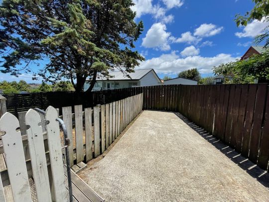 17 Crail Court, Totara Heights, Auckland - Photo 1