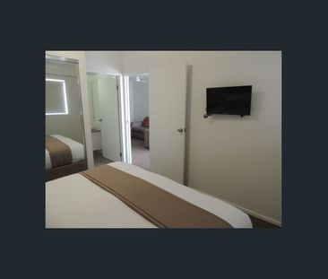 MODERN 2 BEDROOM, 2 BATH APARTMENT IN THE OAKS APARTMENTS - Photo 6