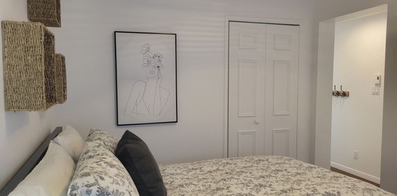 Joli Logement Entièrement Meublé - Photo 2