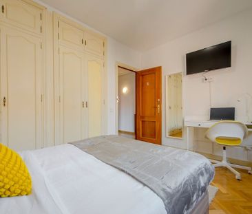 Calle de Juan Esplandiú, Madrid, Community of Madrid 28007 - Photo 3