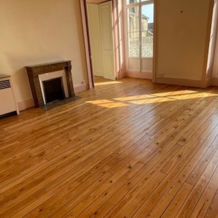 Location appartement de 211 m² - 5 pièces à Vannes - Photo 1