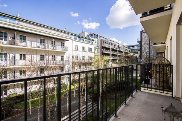 angel wawel - Photo 1