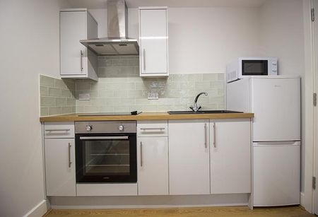 Studio to rent - Photo 3