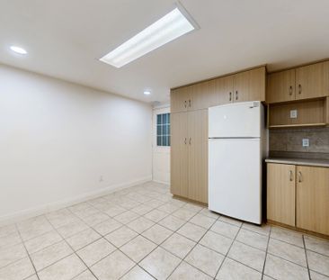 For Lease - 43 Alessia Circle, Toronto, Ontario - Photo 3