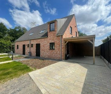 Halfopen nieuwbouwwoning op een rustige locatie in centrum Beselare - Foto 1