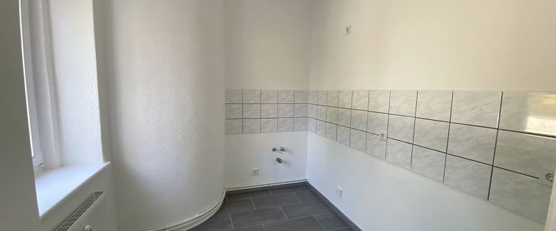 Erdgeschoß: Frisch sanierte 3-Raum-Wohnung in WSW zu vermieten - Photo 1