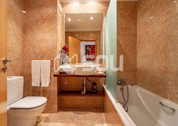 Apartamento T4 em Porto