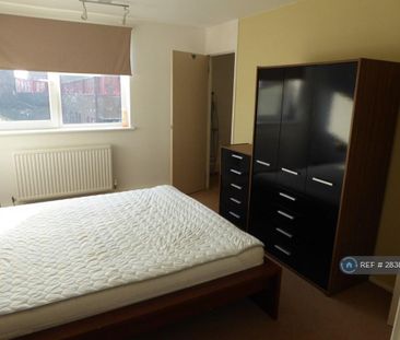 1 bedroom flat to rent - Photo 6