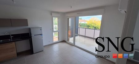 T1 AVEC TERRASSE + PARKING - Photo 2