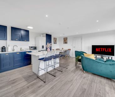 Northfield Avenue, London - Photo 1