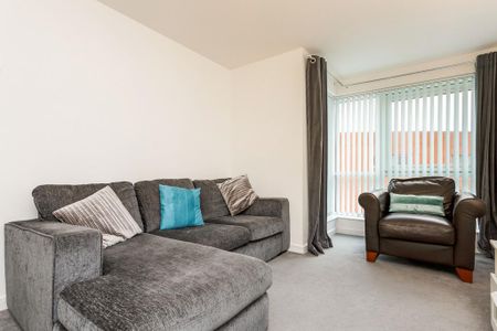 2 bedroom flat to rent - Photo 2