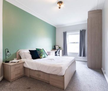 1 bedroom in a house share to rent - Photo 3