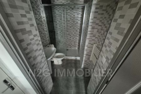 Location Appartement 1 pièce 24m² GRASSE 06130 - Photo 5